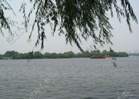 西湖湖面图片