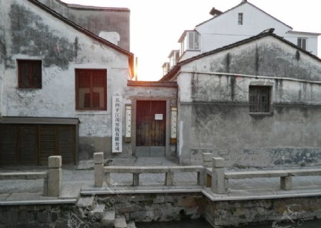 苏州平江路沿河建筑图片