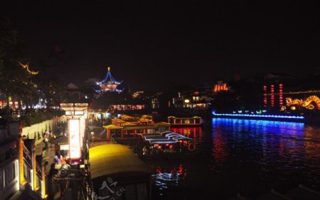 秦淮河夜景图片