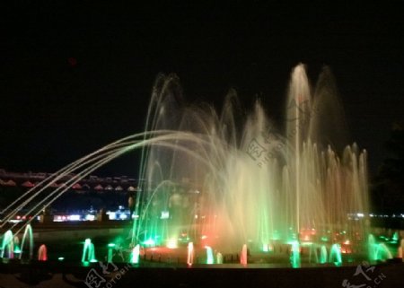 贺州灵峰广场夜景图片