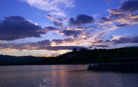 日落昆明湖图片