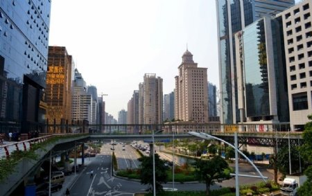 广州珠江新城天桥图片