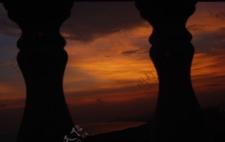 夕阳剪影图片