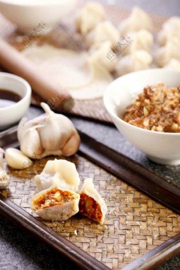 大蒜肉水饺图片