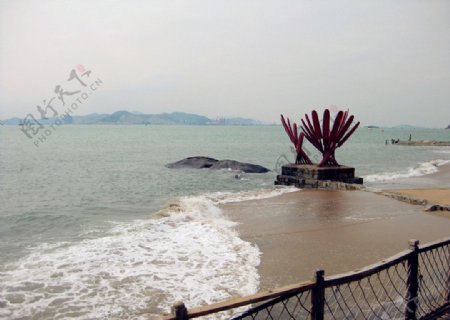 海边雕塑图片