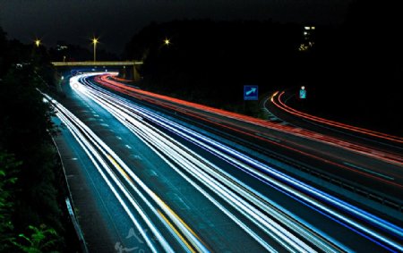 交通夜景图片