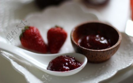 自制草莓果酱图片