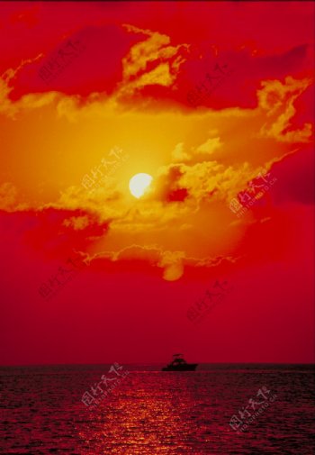 海上黄昏风景图片