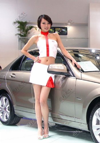 高清背景素材上海车展女模时尚轿车壁纸封面高技术轿车图片