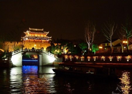 苏州山塘古镇夜景图片