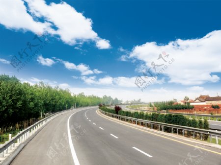自然流畅的高速公路图片