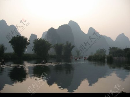 桂林漓江遇龙河图片