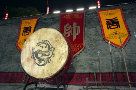 长安城南门的鼓图片