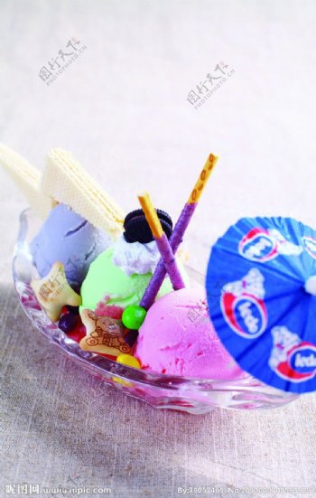 冰淇淋船图片
