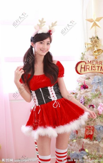 红装圣诞女孩图片