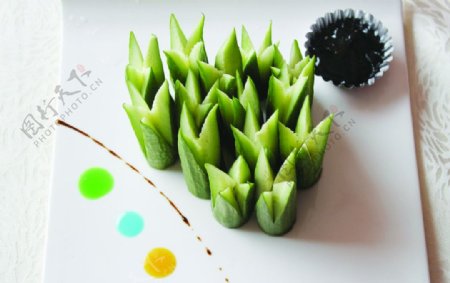 黄瓜蘸酱图片