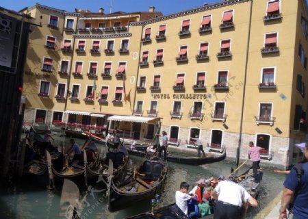 威尼斯水城的小巷图片