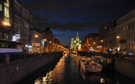圣彼得堡市内夜景一角图片