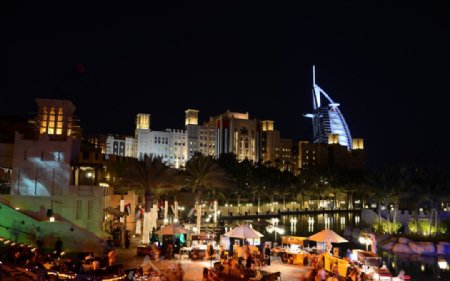 迪拜万圣节夜间图片
