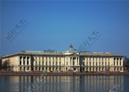 圣彼得堡涅瓦河岸图片
