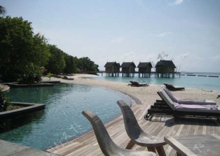 马尔代夫旅游度假村海边图片