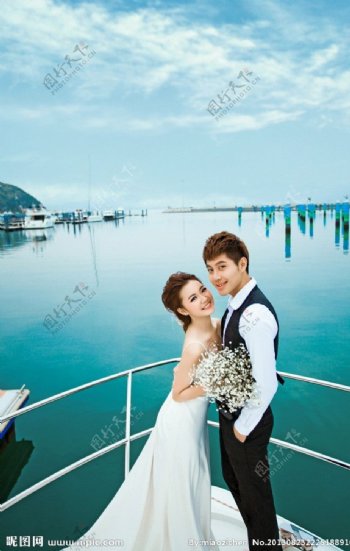 游艇婚纱照图片