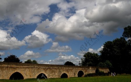 英国牛津郡渡口城墙古桥图片