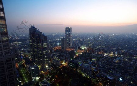 黎明前的新宿市图片