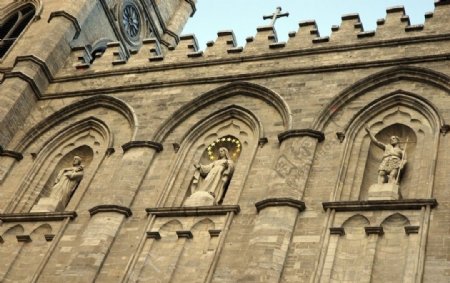 蒙特利尔圣母大教堂的外墙图片