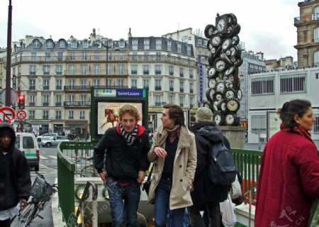 巴黎地铁出入口和街景图片