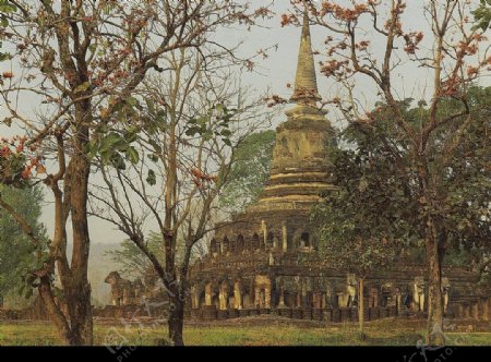 泰国古都素可泰遗址之佛塔图片
