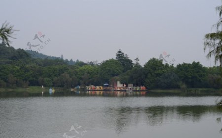 湖边景色自然风貌图片
