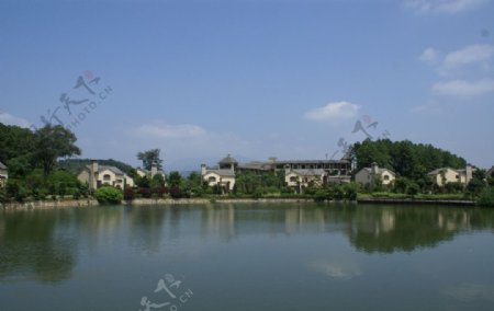 湖畔别墅风景图片