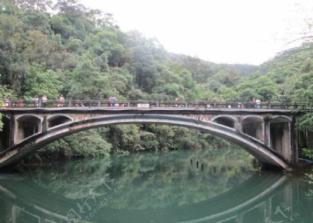 鼎湖山桥图片