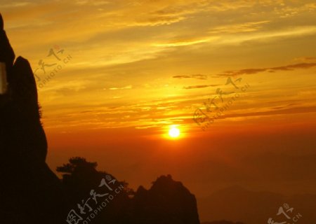 黄山落日图片