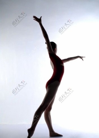 体操女性图片
