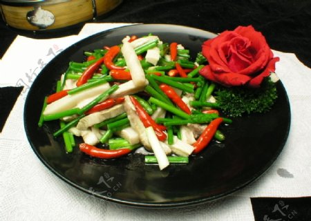 韭菜杭椒咸肉图片