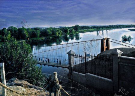 新疆布尔津额尔济斯河图片