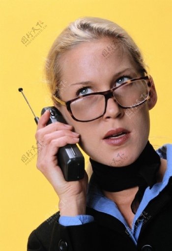 现代商务女人手机图片