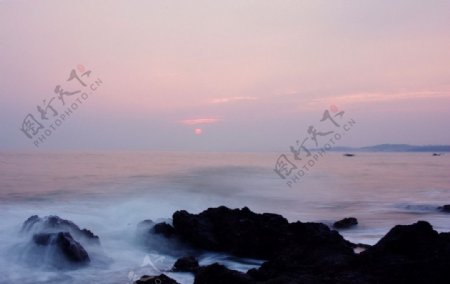 夕阳无限好夕阳海浪图片