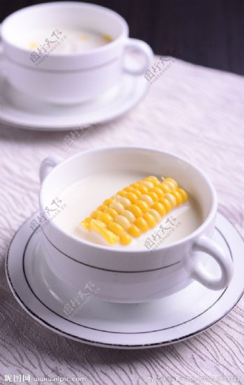 玉米浓汤图片