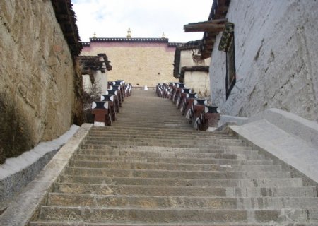 松赞林寺楼梯图片