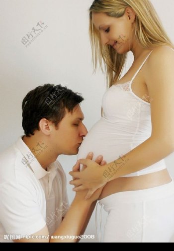 幸福孕妇图片