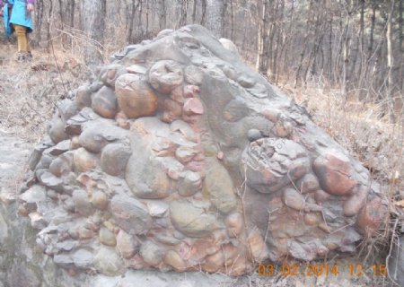 岩浆滚石图片