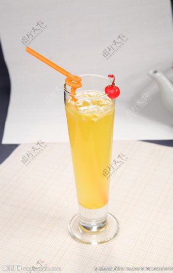 橙汁奶昔芒果汁图片