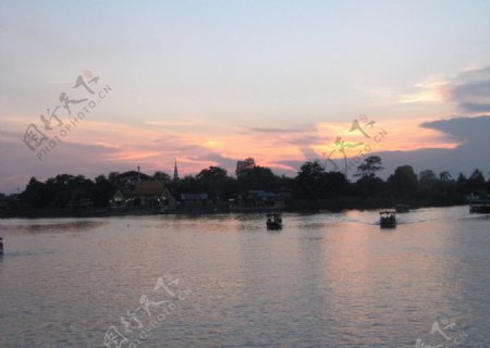 渔舟唱晚夕阳西下图片