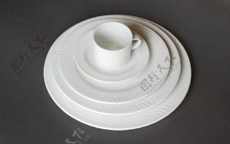 陶瓷盘子图片