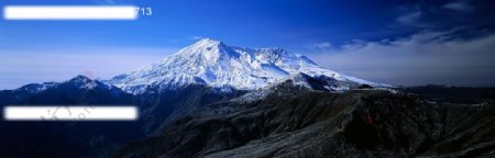 山峰雪景图片