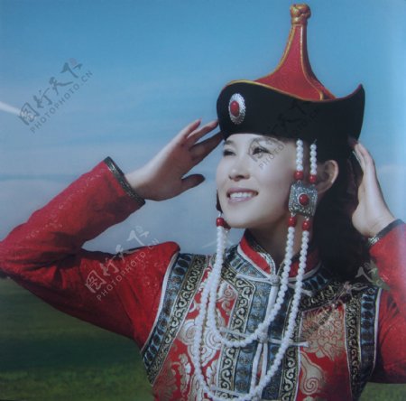 蒙古族服饰图片