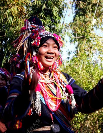 拉祜族妇女图片
